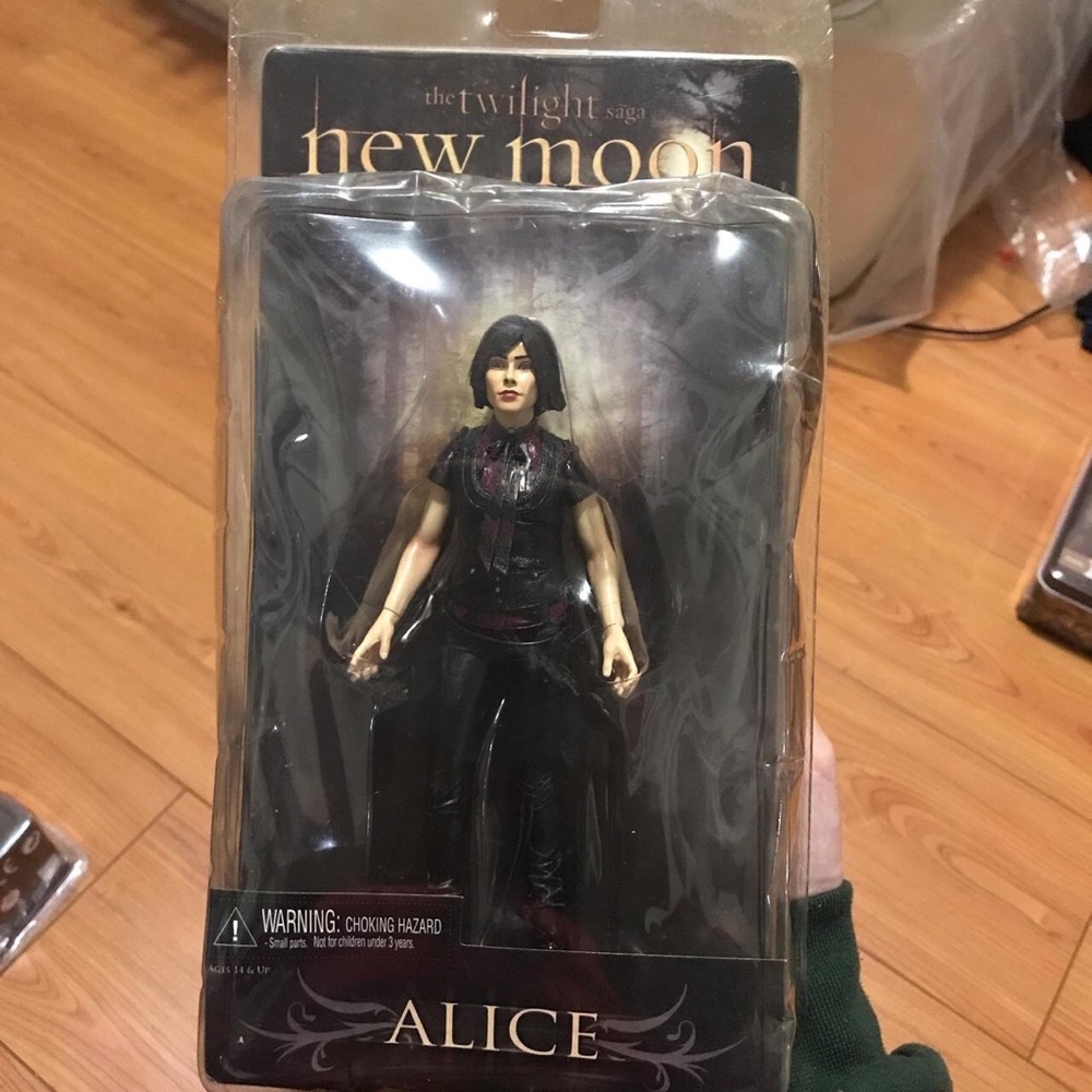 Twilight Saga New Moon Alice Action Figure
